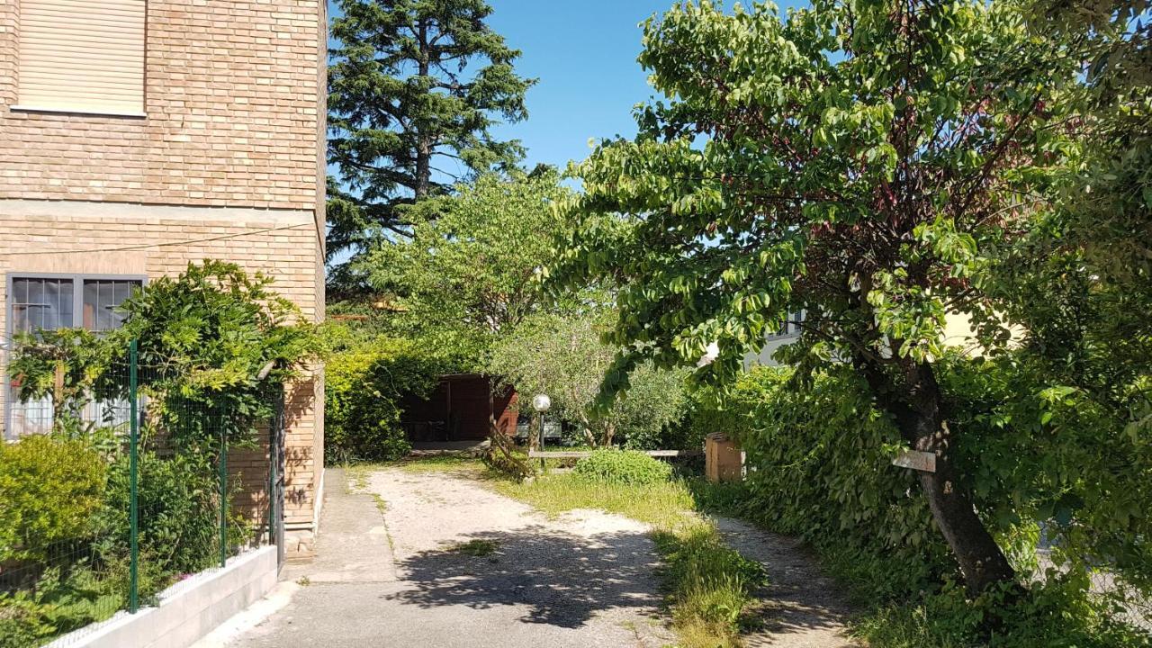 La Casina Di Jo Apartman Siena Kültér fotó